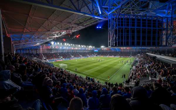 Modern Sports Facilities - Sound, Multimedia and Communication Systems