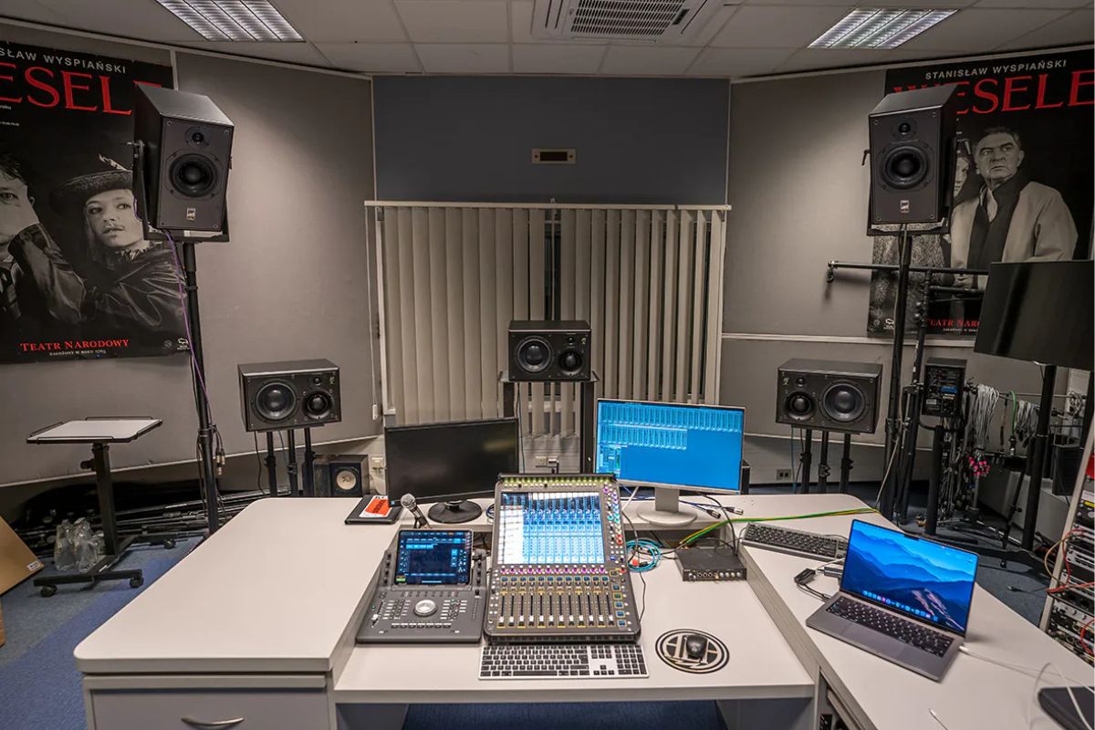 System Dolby Atmos w Radio Kraków: dostawa i strojenie systemu Dolby Atmos 7.1.4 na monitorach ATC Loudspeakers